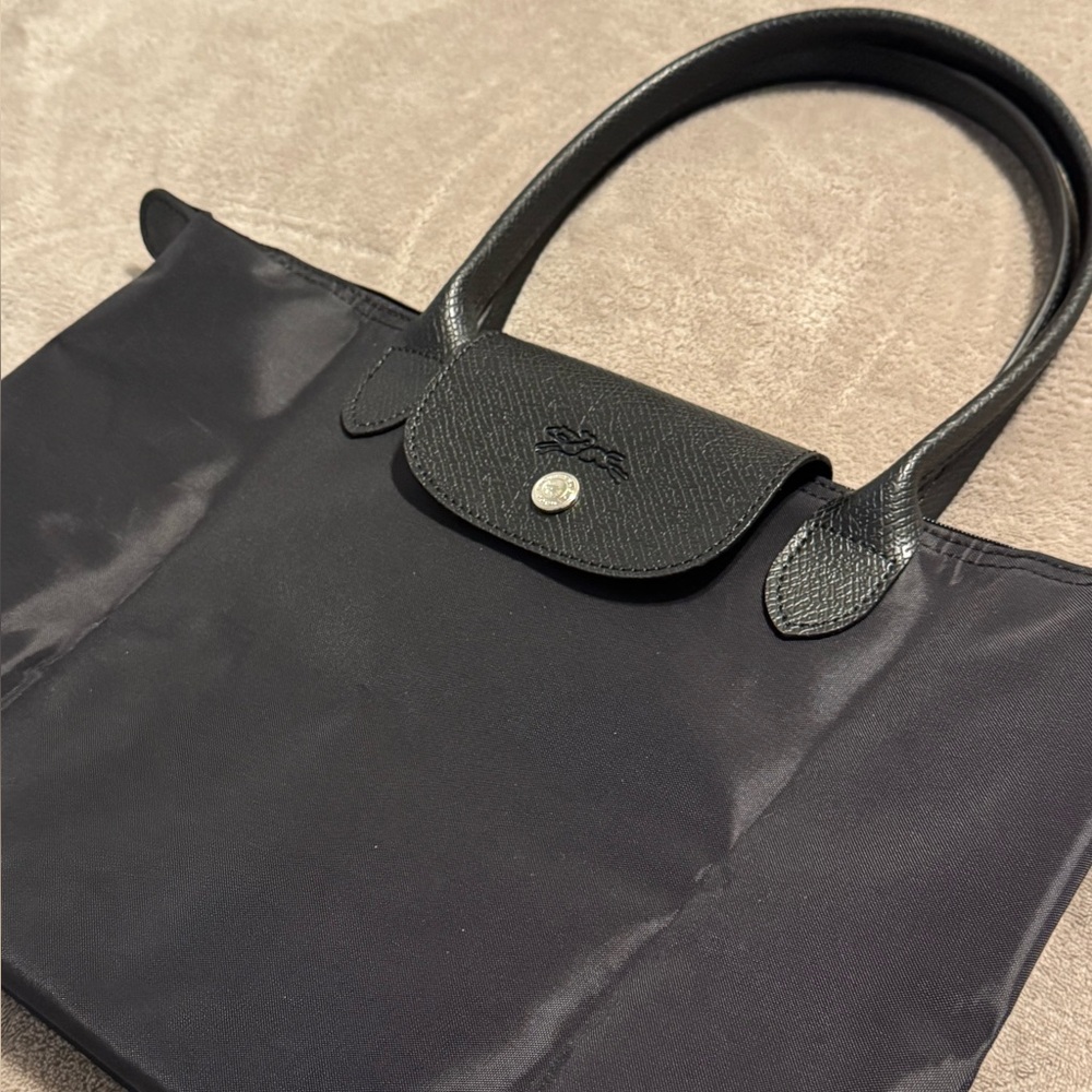 Longchamp Le Pliage in Black Tote Bag Medium